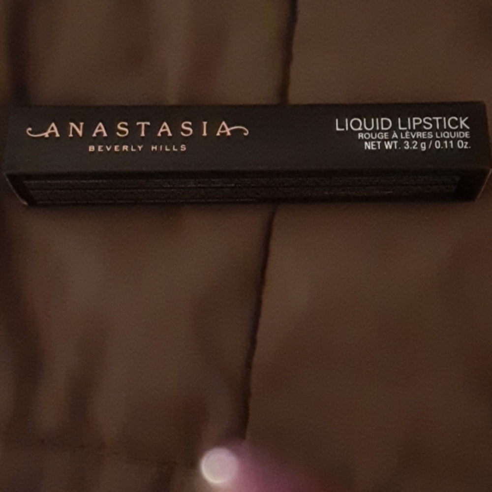 Anastasia liquid lipstick color trust issues